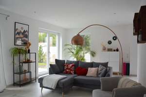 ELEGANTE DHH - NEUBAU - MIT 4 ZIMMERN, EBK, TERRASSE, GEPFLEGTER GARTEN, GARAGE AM HAUS, RUHIGE LAGE – Die vollständige Adresse der Immobilie erhältst du vom Anbieter., 64546 Mörfelden-Walldorf – Vorschaubild 24