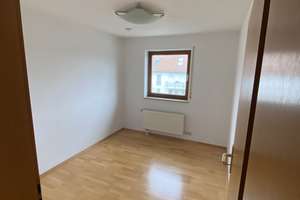Das Reihenhaus liegt in hervorragender ruhiger Lage im Berkacher Grund in Ehingen. – Primelweg 8, 89584 Ehingen (Donau) – Vorschaubild 30