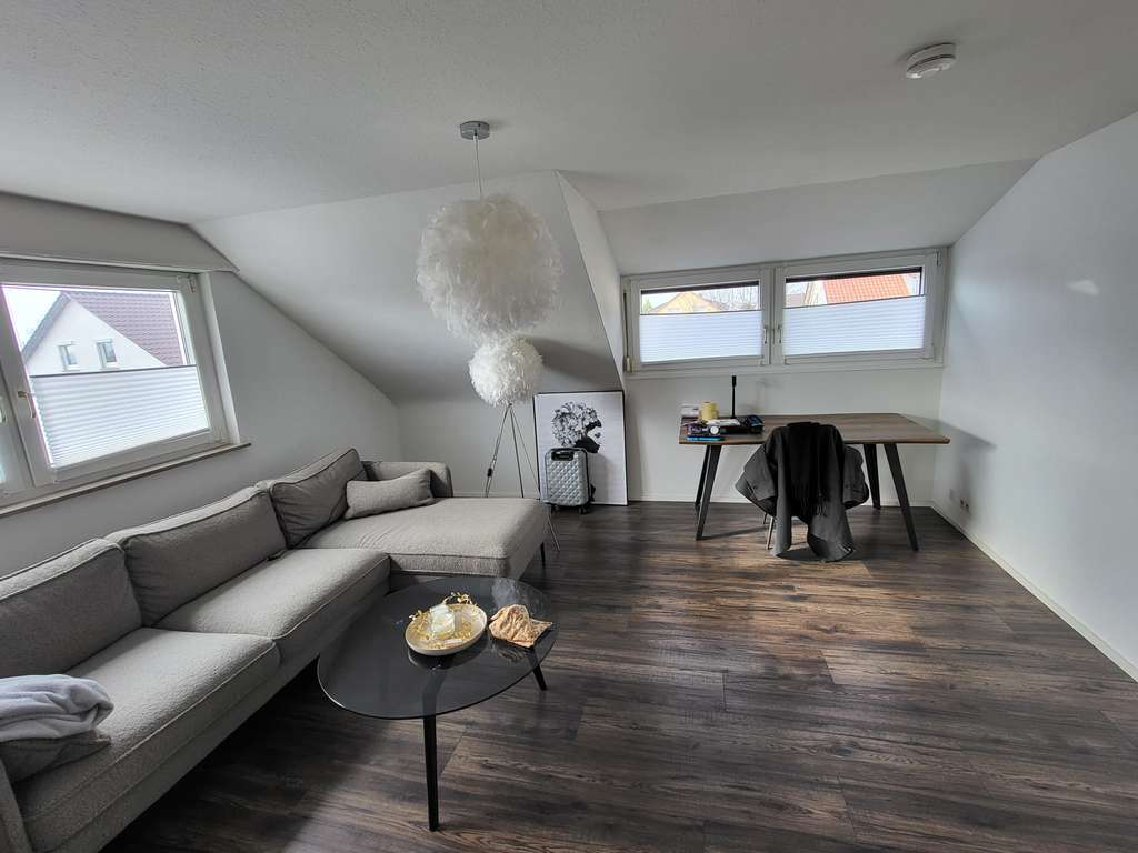 Immobilie in Korb - 2,5 Zi- Dachgeschosswohnung mit Charme und EBK im schönen Remstal in Korb - Bild 2