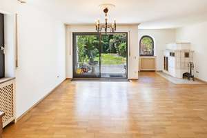 Sonne, Raum und Rückzug – stilvolle Doppelhaushälfte mit Südwest-Garten – Die vollständige Adresse der Immobilie erhältst du vom Anbieter., 80999 Untermenzing, München – Vorschaubild 3