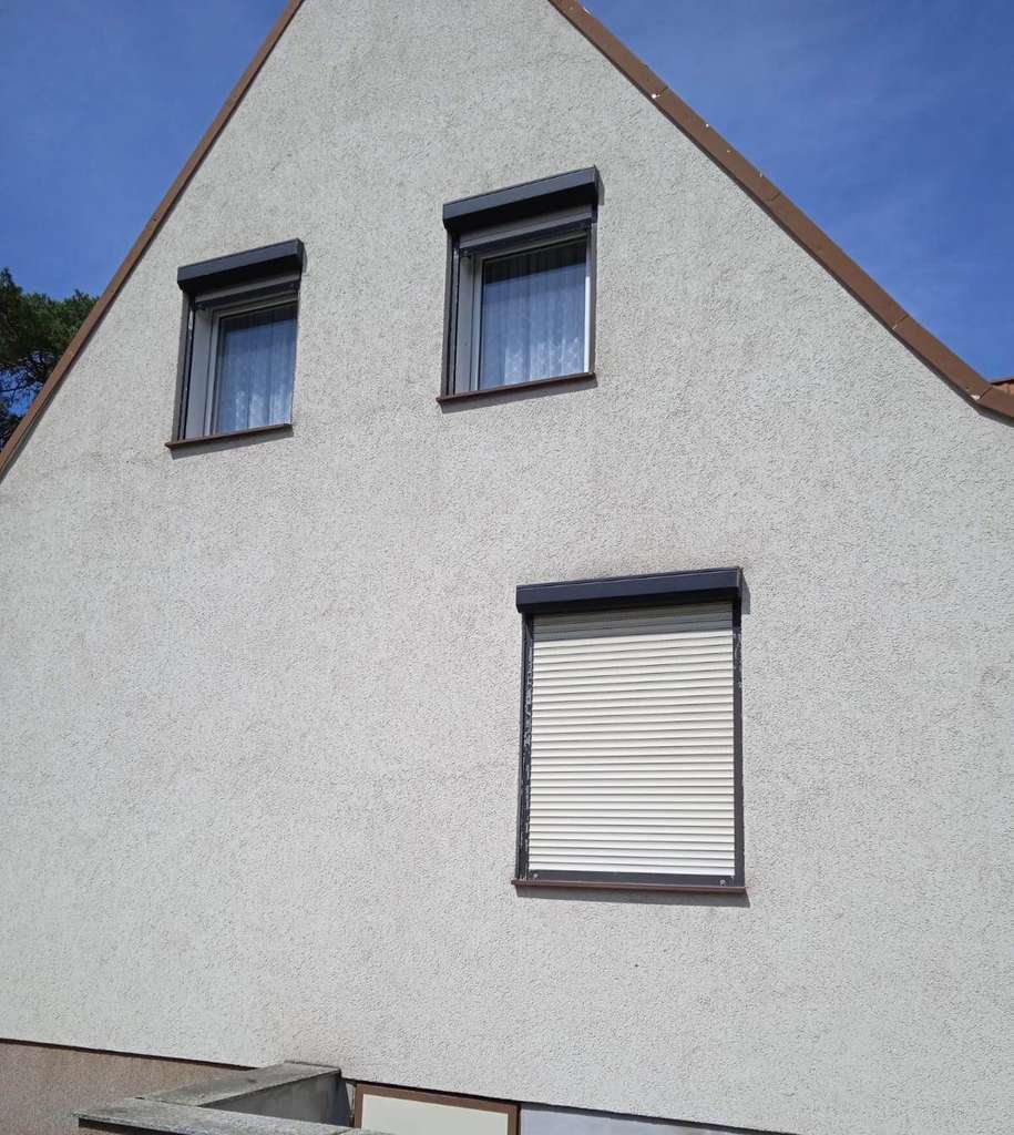 Immobilie in Biederitz - gepflegte Doppelhaushälfte mit Anbau und Garage - Bild 1