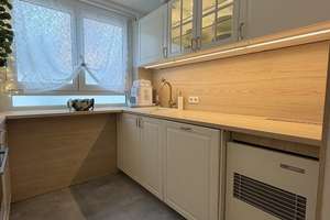 Zuhause mit vier Zimmern und Balkon in der Augsburger Innenstadt – Die vollständige Adresse der Immobilie erhältst du vom Anbieter., 86150 Lechviertel, östl. Ulrichsviertel, Augsburg – Vorschaubild 8