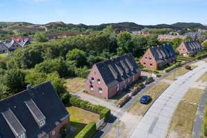 Nahe Dünen und Lister Ellenbogen - Großzügige Haushälfte mit Westgarten -Realteilung- – Die vollständige Adresse der Immobilie erhältst du vom Anbieter., 25992 List (Sylt) – Vorschaubild 2