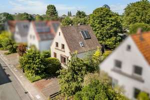 Heideviertel: Freistehendes Einfamilienhaus mit ruhigem Garten und großem Potenzial – Die vollständige Adresse der Immobilie erhältst du vom Anbieter., 30625 Heideviertel, Hannover – Vorschaubild 3