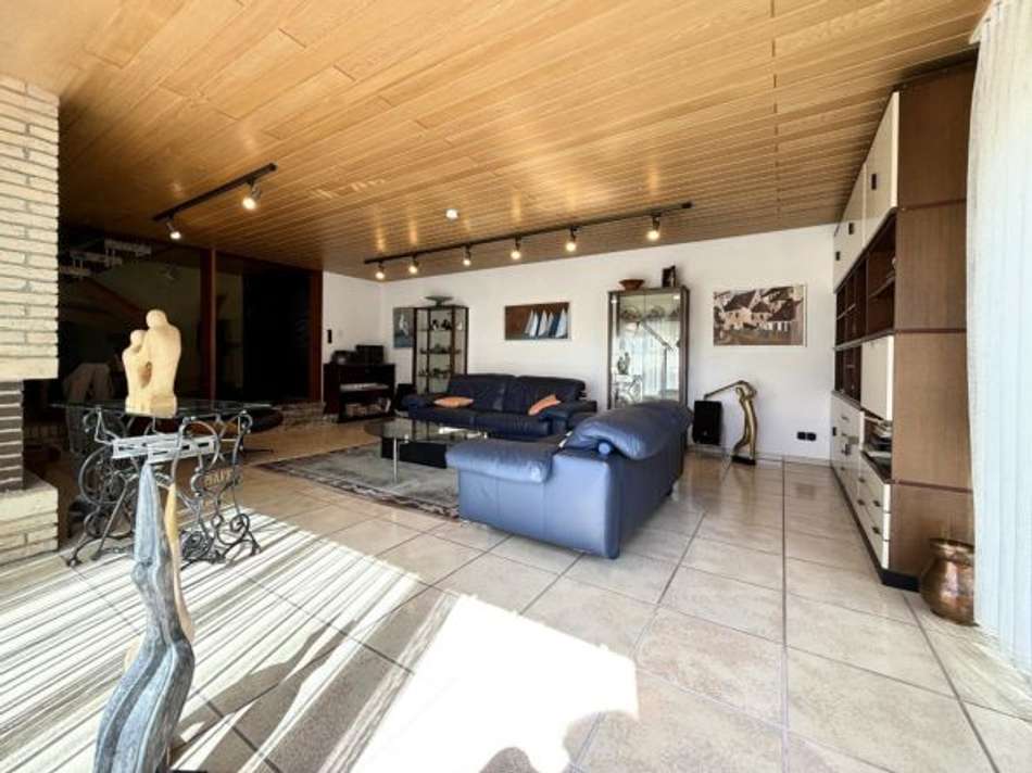 06 Wohnzimmer