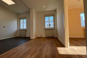 Geschmackvolle 3-Zimmer-Wohnung mit Balkon und neuer Einbauküche – Nürnberg – Vorschaubild 6