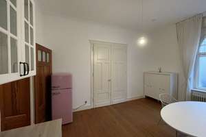 Herrliche Altbauwohnung: große Wohnküche, Original-Dielenböden, hohe Decken, top saniertes Bad – Adolfstr. 7, 53111 Nordstadt, Bonn – Vorschaubild 10