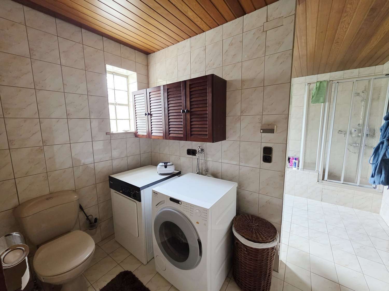 Immobilie in Trechtingshausen - Trechtingshausen - Einfamilienhaus auf großem Grundstück mit Rheinblick! - Bild 9