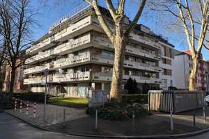 Terrassen Apartment  im Düsseldorfer Zoogebiet mit Stellplatz !