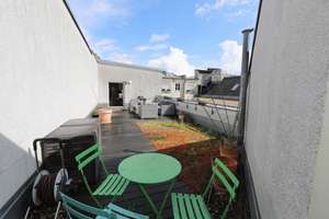 PENTHOUSE MIT GROSSER TERRASSE - AUFZUG & PARKETT - URBANER LIFESTYLE  IM SIMON DACH KIEZ – Simon-Dach-Str. 14, 10245 Friedrichshain, Berlin – Vorschaubild 16