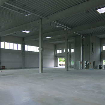 ca. 12.870 m² Hallenfläche für Lager und leichte Produktion zu vermieten