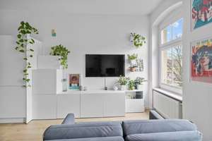 Möblierte 2-Zimmer-Wohnung in Weißensee (Grenze Prenzlauer Berg). Befristet 2-3 Monate ab 01.03 – Die vollständige Adresse der Immobilie erhältst du vom Anbieter., 13086 Weißensee, Berlin – Vorschaubild 1