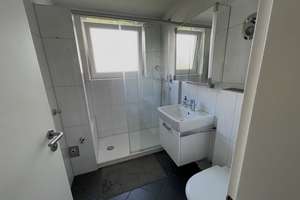 Gehobene 3,5-Zimmer-Wohnung in Stuttgart-Stammheim – teilmöbliert mit Balkon & Einbauküche – Ottmarsheimer Straße 24, 70439 Stammheim-Mitte, Stuttgart – Vorschaubild 13