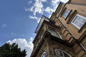 Stilvoller Altbau mit Originalelementen in zentraler Lage – Die vollständige Adresse der Immobilie erhältst du vom Anbieter., 65185 Mitte, Wiesbaden – Vorschaubild 17