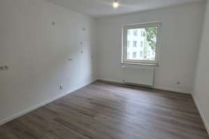 Frisch sanierte zwei Zimmer Wohung mit modernem Badezimmer ! – Alsenstraße 15, 42103 Elberfeld, Wuppertal – Vorschaubild 7