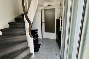 Hochwertig saniertes & modernisiertes Einfamilienhaus über 3 Ebenen mit EBK , City-Nähe – Die vollständige Adresse der Immobilie erhältst du vom Anbieter., 40721 Hilden – Vorschaubild 2