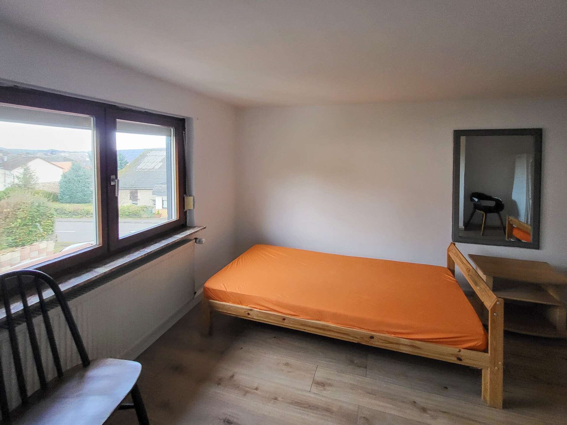 Immobilie in Kemmenau - Freistehendes Haus mit großem, bebaubarem Grundstück & Garagen in ruhiger Lage mit tollem Ausblick! - Bild 9