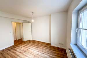Moderne Wohnung mit zwei Balkonen und Aufzug!*Bad & Böden neu* – Die vollständige Adresse der Immobilie erhältst du vom Anbieter., 65195 Rheingauviertel / Hollerborn, Wiesbaden – Vorschaubild 9