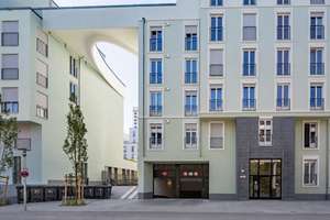 Wunderschöne große 3-Zimmer-Wohnung mit Dachterrasse in München