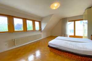 Vielseitiges Einfamilienhaus mit großem Grundstück in Gräfenberg – Forchheim (Kreis) – Vorschaubild 8