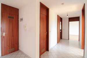 Attraktive 3-Zimmer-Wohnung mit Balkon in ruhiger Lage von Rommelshausen – Die vollständige Adresse der Immobilie erhältst du vom Anbieter., 71394 Kernen im Remstal – Vorschaubild 3