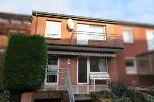 Gut geschnittenes RMH mit VK in ruhiger Wohnlage – Stormarn (Kreis) – Vorschaubild 2