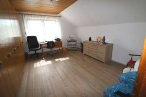 Großes Familienglück! Haus im Haus mit großem Garten, Fernblick und Garage. – Die vollständige Adresse der Immobilie erhältst du vom Anbieter., 42655 Burg/Höhscheid, Solingen – Vorschaubild 14