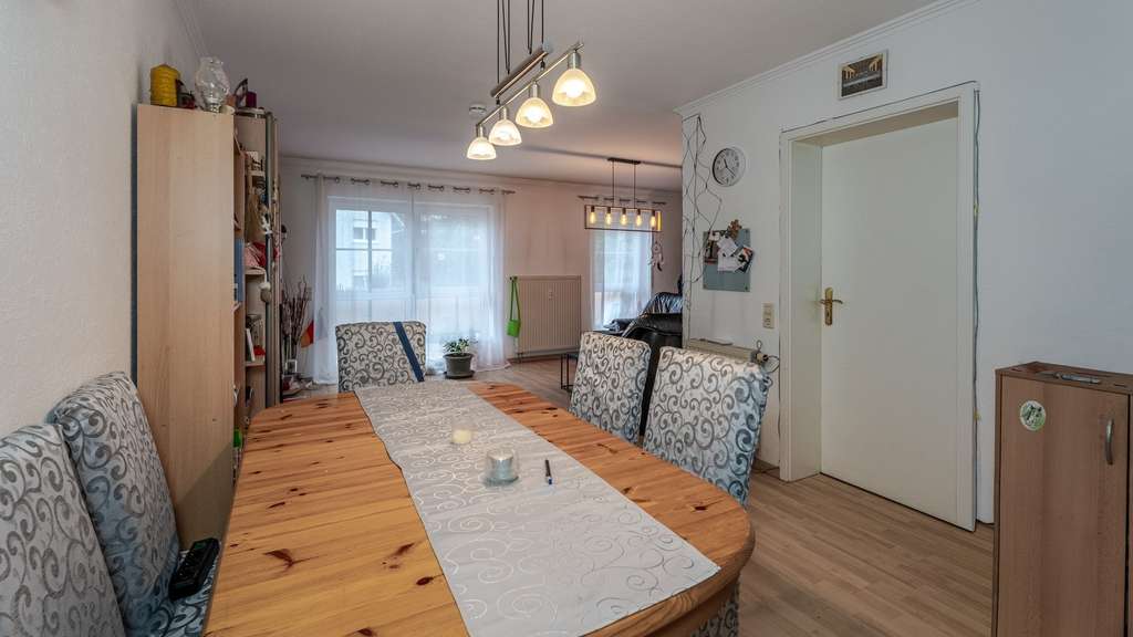 Immobilie in Rielasingen-Worblingen - Gepflegte 3,5-Zimmer-Wohnung mit Balkon und TG-Stellplatz - Bild 3