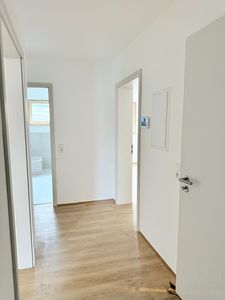 -NEUBAU- 3-Zimmer-Erdgeschosswohnung mit Terasse & Stellplatz in Bad Neustadt