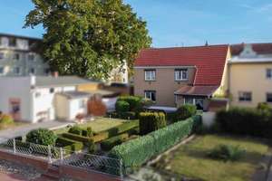 Raum zur Selbstverwirklichung: Charmantes 4-Zi.-REH mit Garten und Garage in Friedland – Die vollständige Adresse der Immobilie erhältst du vom Anbieter., 17098 Friedland – Vorschaubild 1