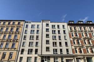 Zwei-Zimmer-Wohnung mit Einbauküche und Stellplatz in Zentrum-Nord