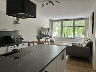 Moderne 2-Zimmer-Wohnung mit Einbauküche und Tiefgaragenstellplatz