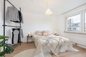Bezugsfrei | 3-Zimmer-Wohnung mit Süd-Balkon, Aufzug & TG im energetisch saniertem Haus – 50825 Neuehrenfeld, Köln – Vorschaubild 9