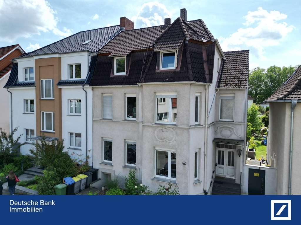 ***Südstadt: 3-Familienhaus Nähe Einhardstraße***