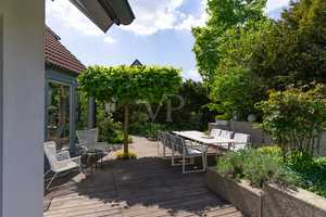 Wohnen wie im Urlaub – Einzigartiges Traumhaus mit Pool, Gartenidylle und stilvollem Wohnambiente – Ansbach (Kreis) – Vorschaubild 11
