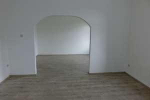 3,5 Zimmer Dachgeschosswohnung mit 2 Bädern! – Herwarthstraße 30, 45138 Huttrop, Essen – Vorschaubild 4