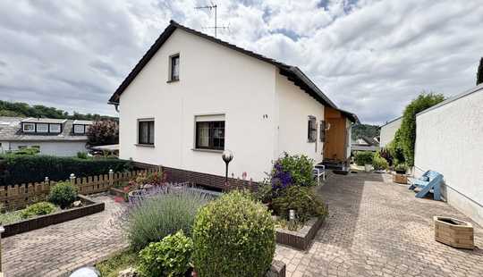 Bild von Schönes Haus mit großem Potenzial
und bester Anbindung