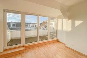 FANTASTISCHE & LICHTDURCHFLUTETE DACHGESCHOSSWOHNUNG MIT TERRASSE & AUFZUG IN MOABIT! PROVISIONSFREI – Alt-Moabit 126, 10557 Moabit, Berlin – Vorschaubild 10
