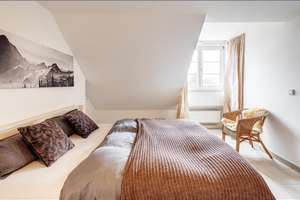 Möbliert: Nähe Schlosspark: Exklusive Dachgeschosswohnung – Die vollständige Adresse der Immobilie erhältst du vom Anbieter., 80639 Nymphenburg, München – Vorschaubild 3