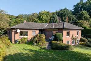 Großes Wohnhaus mit 2 Wohnungen auf schönem Grundstück in Eutin
OT Fissau – Blessenberg 15, 23701 Ostholstein (Kreis) – Vorschaubild 1