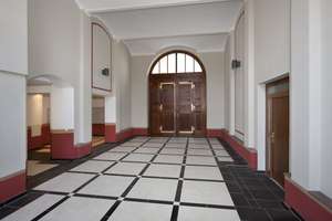 Wunderschöne 2-Zimmer-Wohnung im sanierten Fabrikgebäude mit Loggia !  – Eilenburger Straße 20b, 4317 Reudnitz-Thonberg, Leipzig – Vorschaubild 2