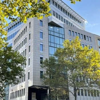 Hochwertige Bürofläche mit Blick auf die Skyline| provisionsfrei