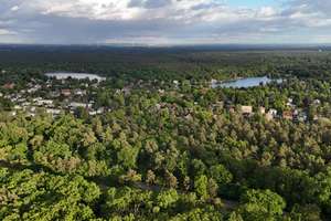 Einfamilienhaus mit zwei Bungalows in historisch gewachsenem Villenviertel in Berlin Wannsee
