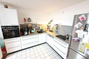 Einbauküche und Tageslichtbad - Extravagante, geräumige 2-Zi.-Maisonette über den Dächern Erfurts! – Oststraße a.A., 99086 Ilversgehofen, Erfurt – Vorschaubild 6