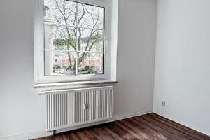 ERSTBEZUG mit bodentiefer Dusche und Balkon sofort verfügbar! – Charlottenstraße 73, 9126 Gablenz, Chemnitz – Vorschaubild 3