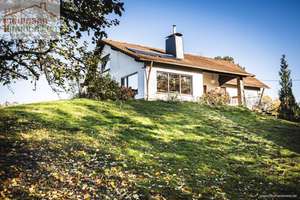 Ein Haus zum Ankommen: Platz, Natur und Lebensqualität pur – Roßbacher Straße 3, 53547 Breitscheid – Vorschaubild 1