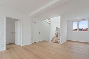 Penthouse-Flair: 5-Zimmer-Maisonette-Wohnung mit Balkon und 2 Dachterrassen mitten in Berlin! – Aachener Straße  35-38, 10713 Wilmersdorf, Berlin – Vorschaubild 4