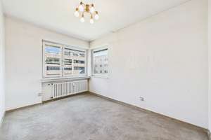 Ihr neues Zuhause in Golzheim: großzügiger Schnitt, PKW-Stellplatz und viel Raum für Ihre Ideen – Die vollständige Adresse der Immobilie erhältst du vom Anbieter., 40474 Golzheim, Düsseldorf – Vorschaubild 13