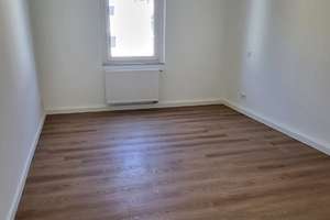 Stilvoll und hochwertig renovierte 3-Zimmer-Altbauwohnung in Nürnberg – Humboldtstr. 102, 90459 Galgenhof, Nürnberg – Vorschaubild 5