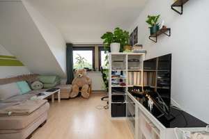 Charmante Dachgeschosswohnung mit drei Zimmern – attraktive Kapitalanlage in Bremen – Die vollständige Adresse der Immobilie erhältst du vom Anbieter., 28199 Hohentor, Bremen – Vorschaubild 7